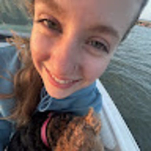 Meet your Posher, Emily - Picture 1 of 1